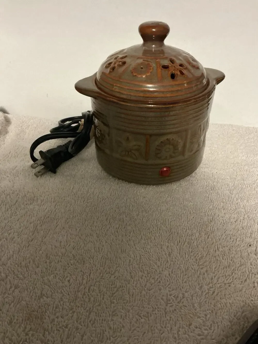 Yankee Candle Ceramic Electric Wax Warmer Brown